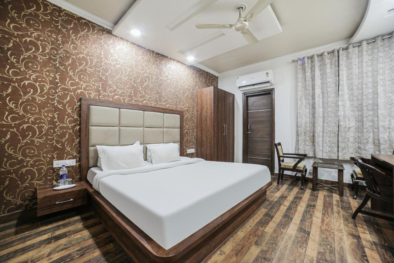 Townhouse Hollywood Heights Hotel Амритсар Екстериор снимка
