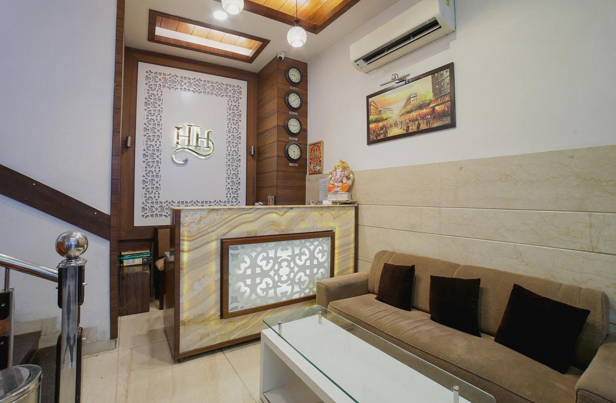 Townhouse Hollywood Heights Hotel Амритсар Екстериор снимка
