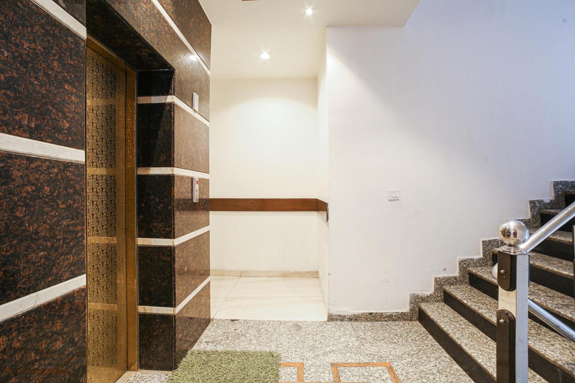 Townhouse Hollywood Heights Hotel Амритсар Екстериор снимка